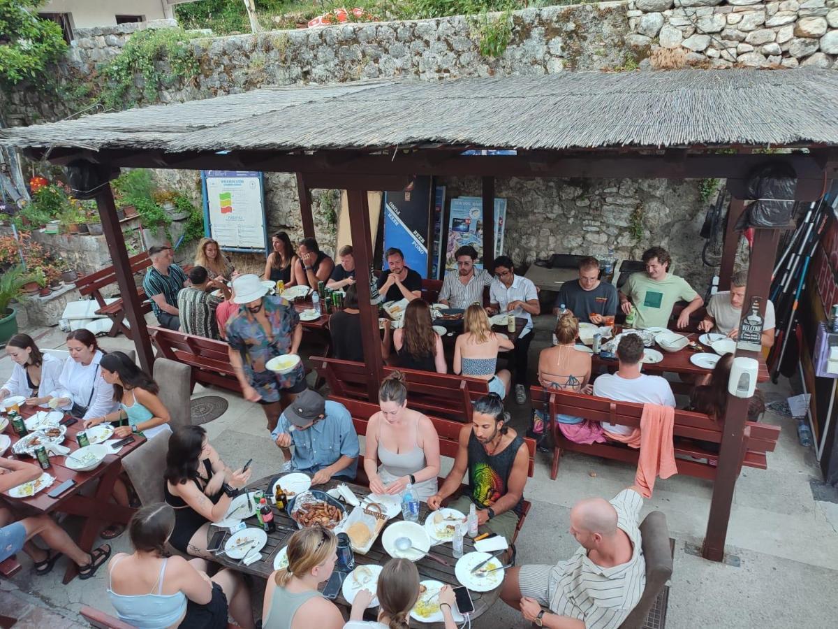 Montenegro Hostel 4U Party Kotor Exterior foto